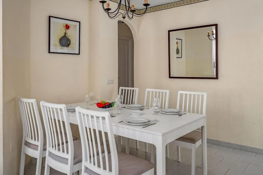 Апартаменты Riviera Seaview Getaway Михас