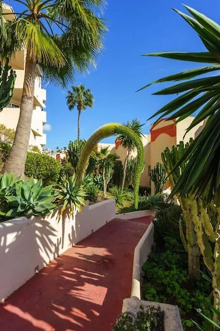 Апартаменты Riviera Seaview Getaway Михас Испания